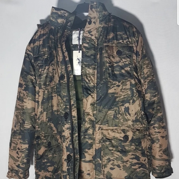 U.S. Polo Assn. Other - U.S. POLO ASSN | Army Green Camouflage Zip-up & Buttoned Size Small Hooded Coat